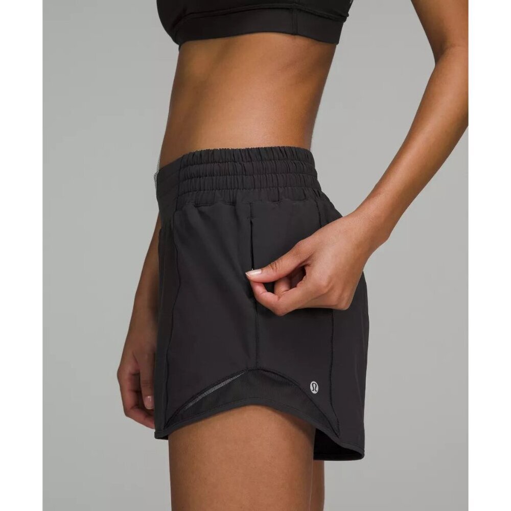 Hotty Hot High-Rise Lined Short 2.5" - Black - Picture 3 of 4